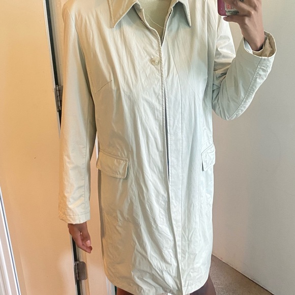 Shacket - Picture 3 of 12